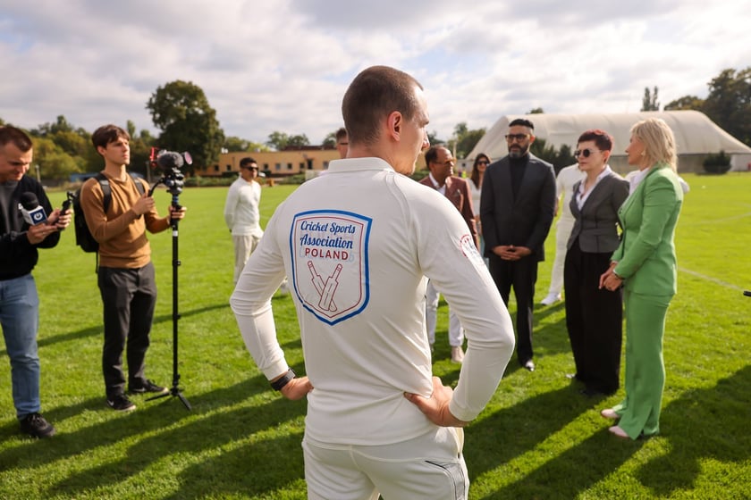 Wizyta Abhisheka Bachchana we Wrocławiu &ndash; uroczystość zapowiadająca powstanie pierwszego we Wrocławiu boiska do krykieta im. Amitabha Bachchana