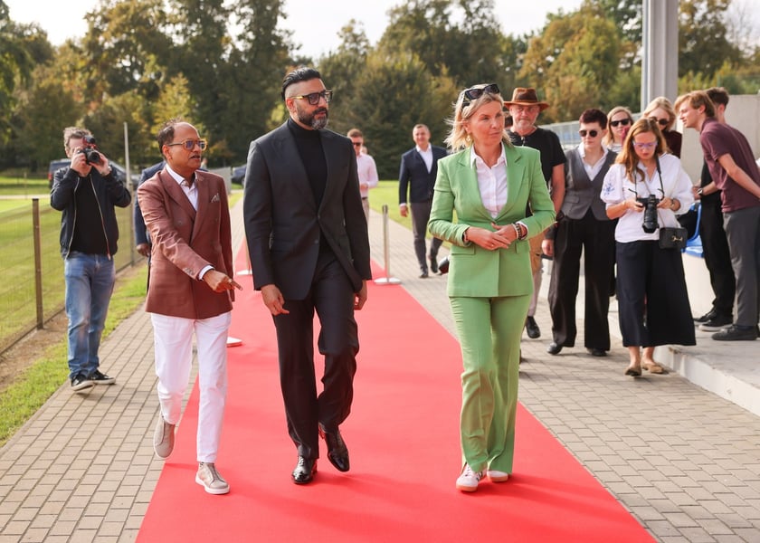 Wizyta Abhisheka Bachchana we Wrocławiu &ndash; uroczystość zapowiadająca powstanie pierwszego we Wrocławiu boiska do krykieta im. Amitabha Bachchana