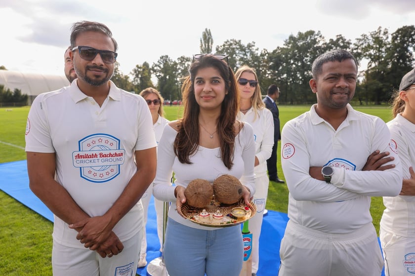 Wizyta Abhisheka Bachchana we Wrocławiu &ndash; uroczystość zapowiadająca powstanie pierwszego we Wrocławiu boiska do krykieta im. Amitabha Bachchana