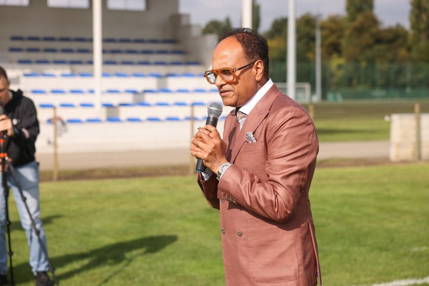 Wizyta Abhisheka Bachchana we Wrocławiu &ndash; uroczystość zapowiadająca powstanie pierwszego we Wrocławiu boiska do krykieta im. Amitabha Bachchana