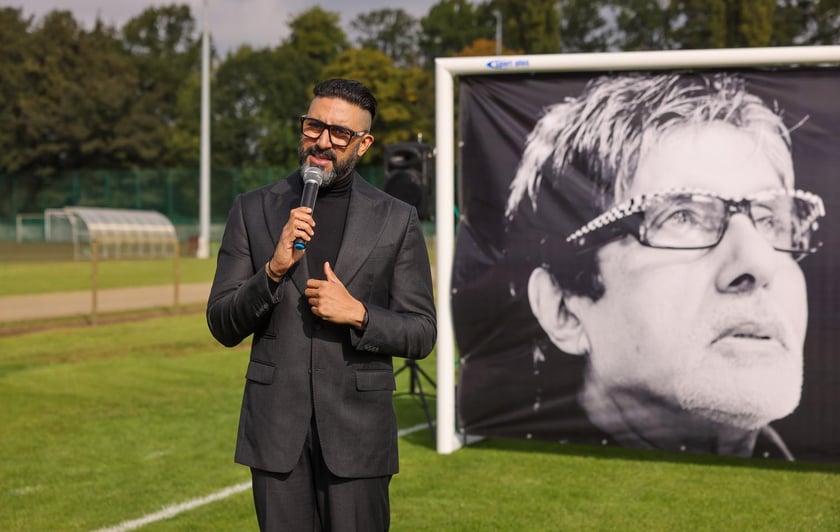 Wizyta Abhisheka Bachchana we Wrocławiu &ndash; uroczystość zapowiadająca powstanie pierwszego we Wrocławiu boiska do krykieta im. Amitabha Bachchana