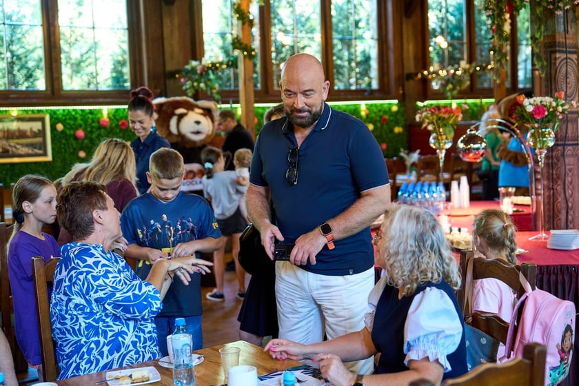 Spotkanie w Restauracji Letnia w Zoo Wrocław z rodzinami zastępczymi i osobami prowadzącymi rodzinne domy dziecka&nbsp;