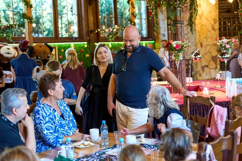 Spotkanie w Restauracji Letnia w Zoo Wrocław z rodzinami zastępczymi i osobami prowadzącymi rodzinne domy dziecka&nbsp;