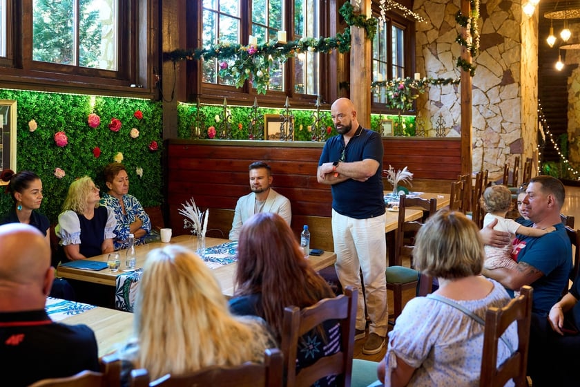 Spotkanie w Restauracji Letnia w Zoo Wrocław z rodzinami zastępczymi i osobami prowadzącymi rodzinne domy dziecka&nbsp;
