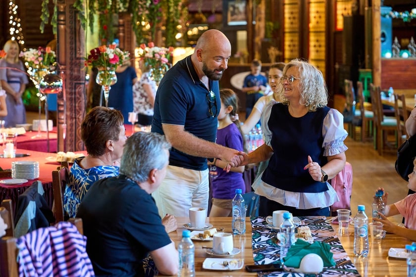 Spotkanie w Restauracji Letnia w Zoo Wrocław z rodzinami zastępczymi i osobami prowadzącymi rodzinne domy dziecka&nbsp;