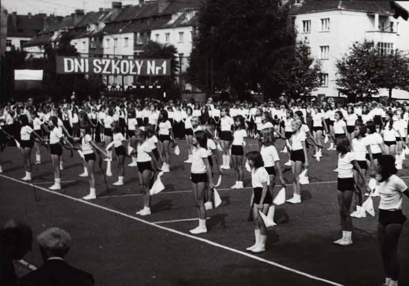 Uczniowie SP 1 dawniej