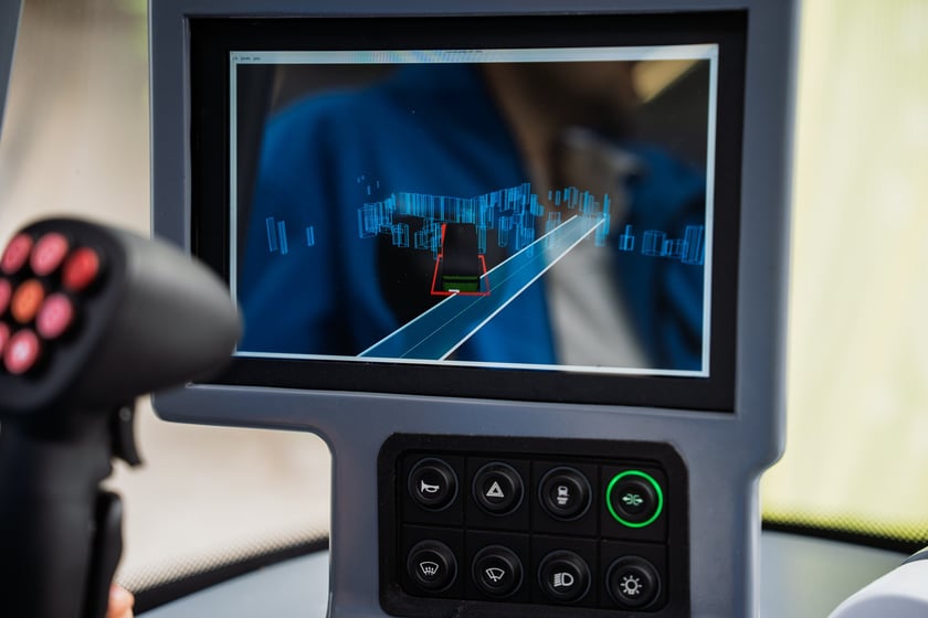 Autonomiczny pojazd Blees BB-1 na cmentarzu Osobowickim