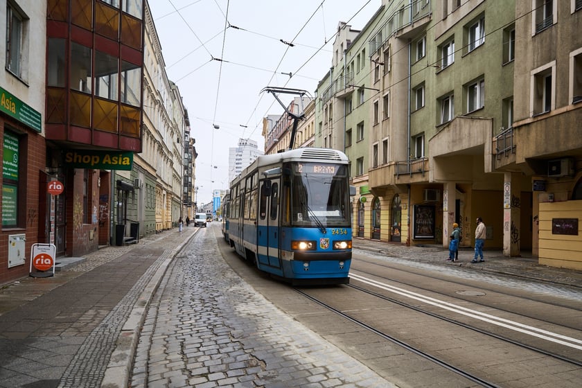 Wrocławski tramwaje Konstal 105