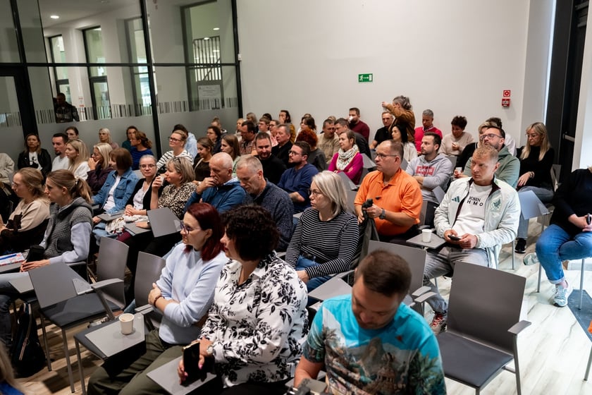 Na zdjęciach 3. Festiwal Pierwszej Pomocy na Politechnice Wrocławskiej &ndash; rozpoczęcie konferencji &bdquo;Bezpieczny Wrocław&rdquo;