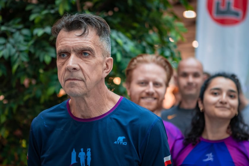 Uczestnicy 10. Sky Tower Run we Wrocławiu