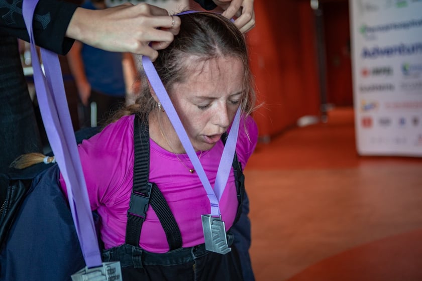 Uczestnicy 10. Sky Tower Run we Wrocławiu