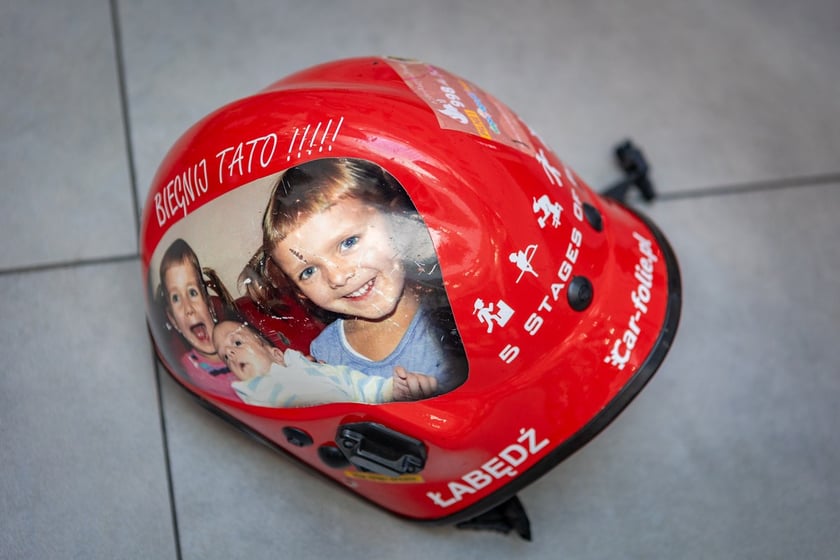 Uczestnicy 10. Sky Tower Run we Wrocławiu