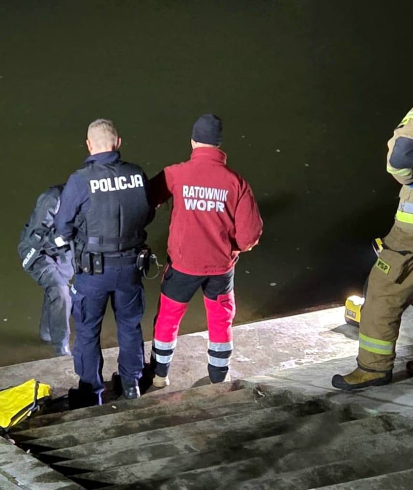 Zdjęcia z poszukiwań prowadzonych 30 września w okolicach most&oacute;w Trzebnickich