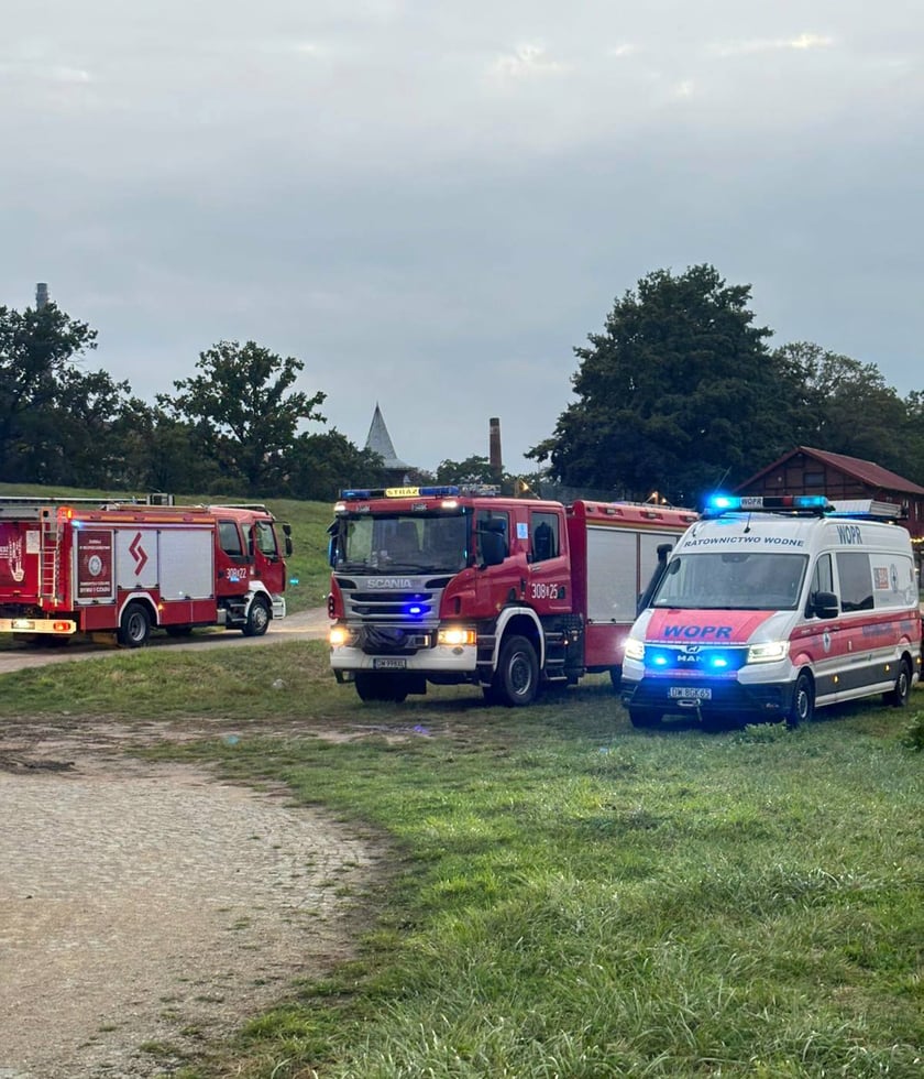 Zdjęcia z poszukiwań prowadzonych 30 września w okolicach most&oacute;w Trzebnickich