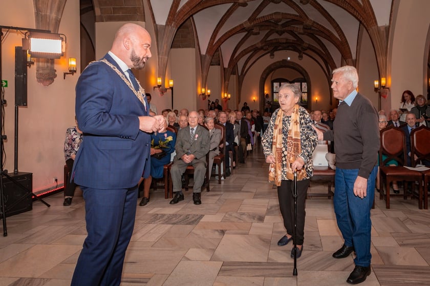 Wręczenie gratulacji parom z przeszlo 50-letnim stażem - 30 września 2025