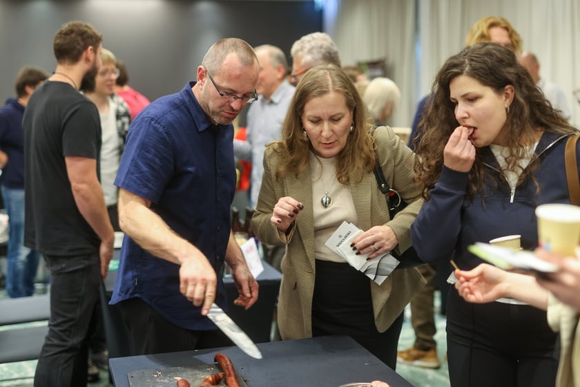 Na zdjęciach IV edycja programu &bdquo;Od pola na wrocławski st&oacute;ł&rdquo; we wrocławskim Novotelu