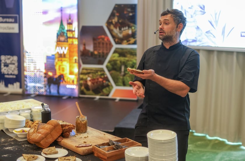 Na zdjęciach IV edycja programu &bdquo;Od pola na wrocławski st&oacute;ł&rdquo; we wrocławskim Novotelu