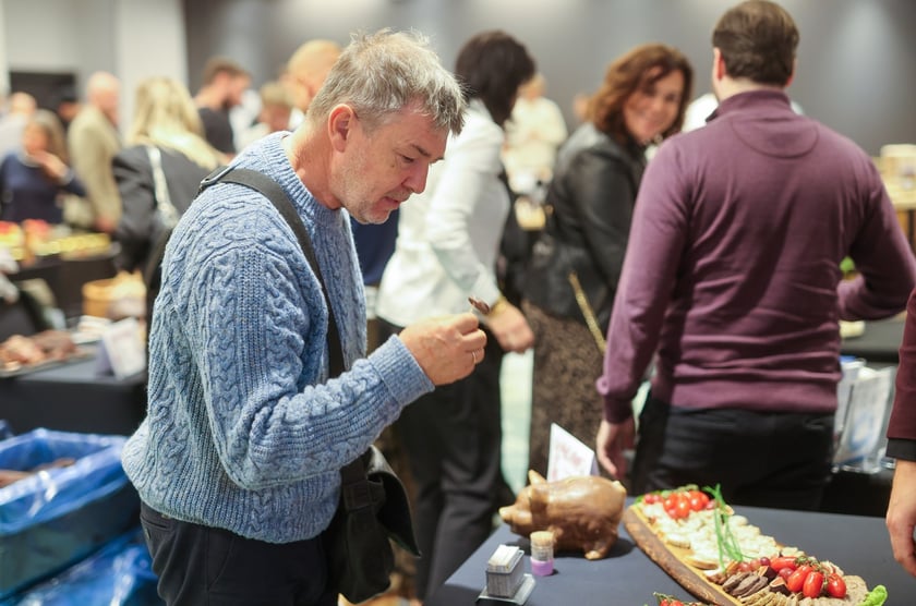 Na zdjęciach IV edycja programu &bdquo;Od pola na wrocławski st&oacute;ł&rdquo; we wrocławskim Novotelu