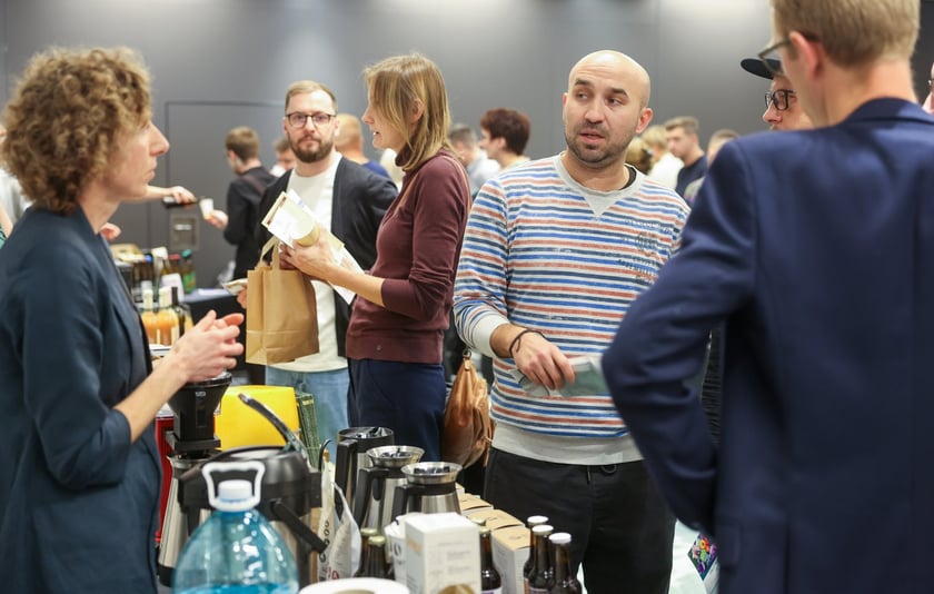 Na zdjęciach IV edycja programu &bdquo;Od pola na wrocławski st&oacute;ł&rdquo; we wrocławskim Novotelu