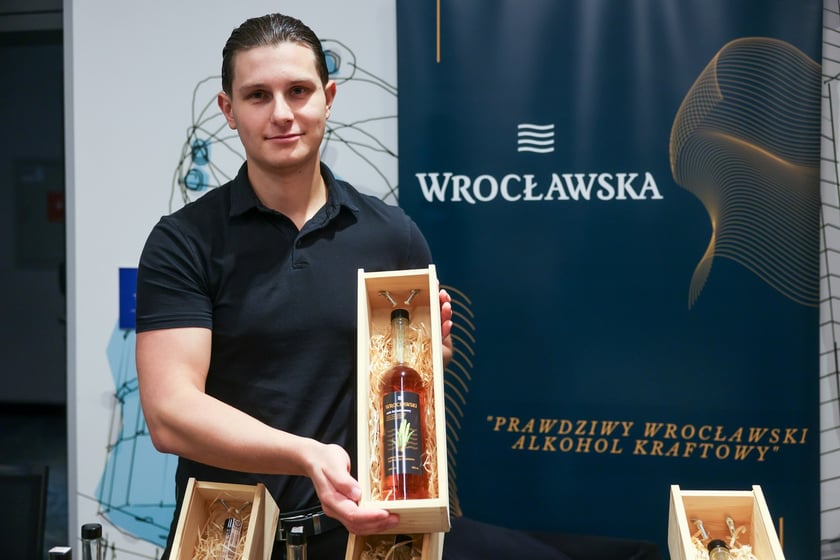 Na zdjęciach IV edycja programu &bdquo;Od pola na wrocławski st&oacute;ł&rdquo; we wrocławskim Novotelu