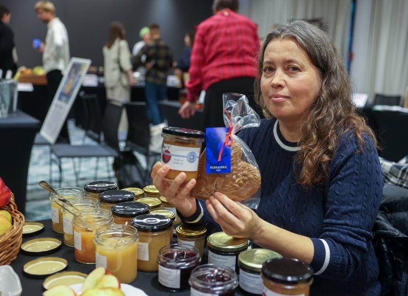 Na zdjęciach IV edycja programu &bdquo;Od pola na wrocławski st&oacute;ł&rdquo; we wrocławskim Novotelu