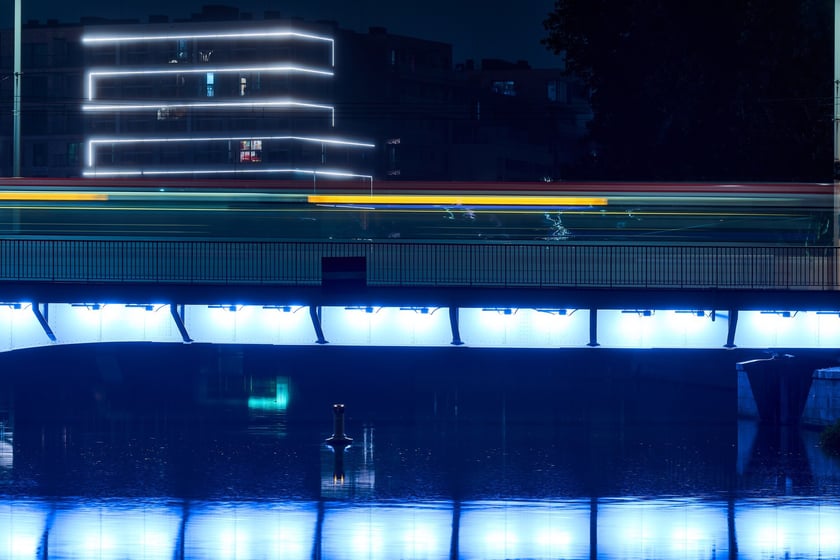 Próby światła na wyremontowanych mostach Uniwersyteckich, 8 października 2025