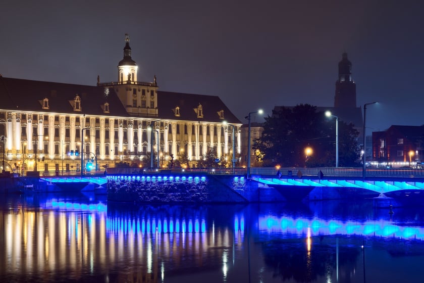 Próby światła na wyremontowanych mostach Uniwersyteckich, 8 października 2025