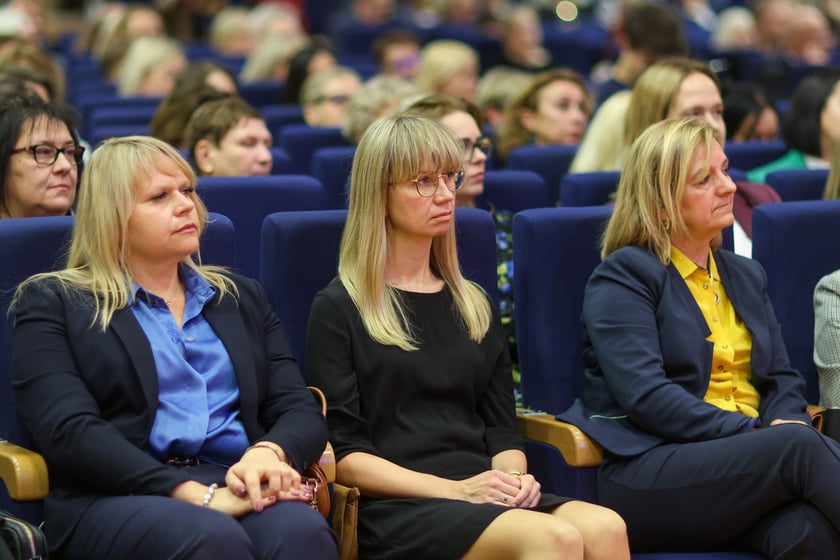 Dzień Edukacji Narodowej. Wręczenie Nagród Prezydenta Wrocławia nauczycielom wrocławskich szkół i przedszkoli