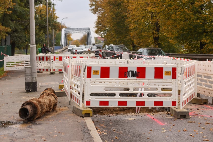 Prace MPWiK na mostach Jagiellońskich - 15.10.2025