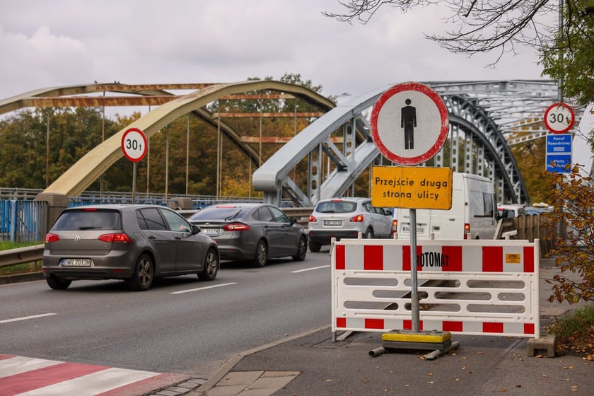 Prace MPWiK na mostach Jagiellońskich - 15.10.2025