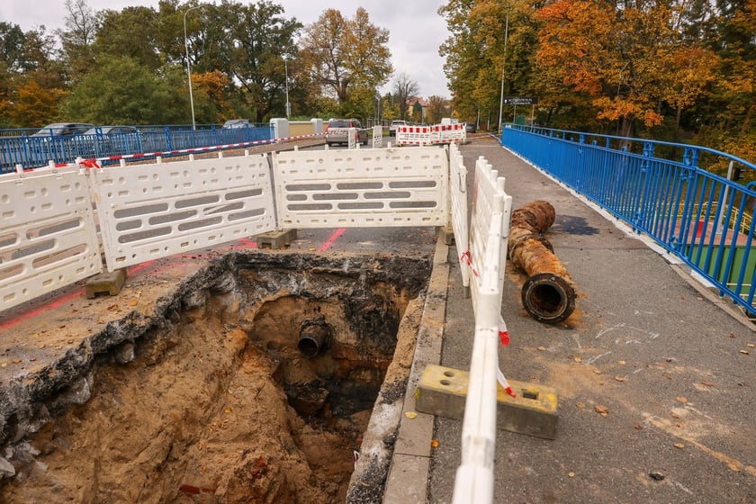 Prace MPWiK na mostach Jagiellońskich - 15.10.2025