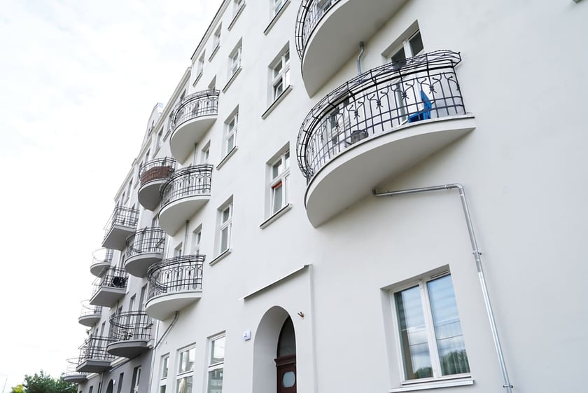 Kamienice przy ul. Krakowskiej 25 i 27 po remoncie z 2025