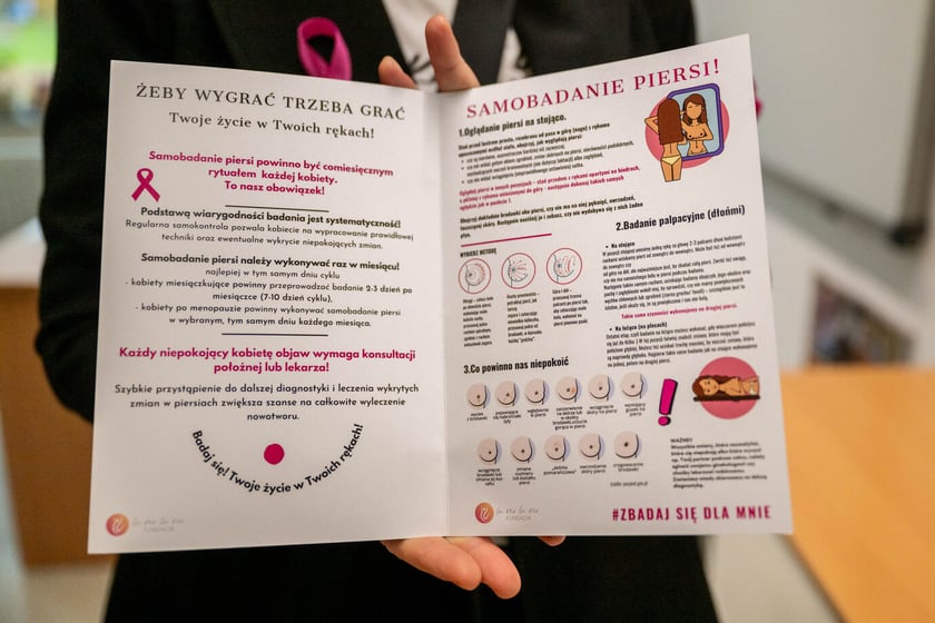 "Pink Generation" - wyjątkowa akcja o profilaktyce raka piersi w V LO we Wrocławiu