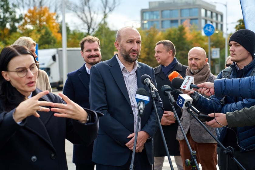 Krzysztof Sroga z Databout