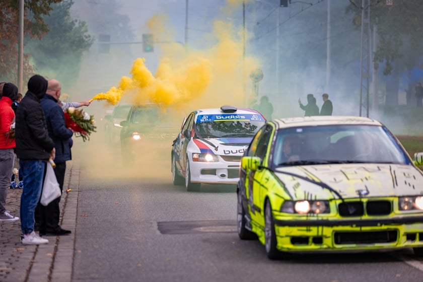 Masza żałobna i pogrzeb kierowcy rajdowego Artura Sękowskiego