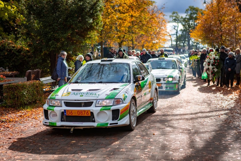 Masza żałobna i pogrzeb kierowcy rajdowego Artura Sękowskiego