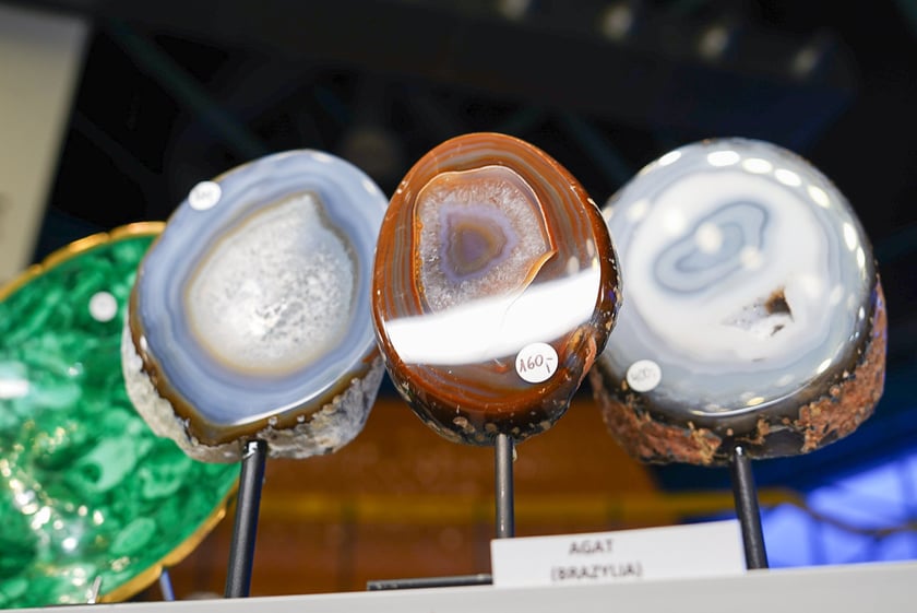 Powiększ obraz: Wystawa agatów na Jesiennych Targach Minerałów, Biżuterii i Wyrobów Jubilerskich w hali Orbita