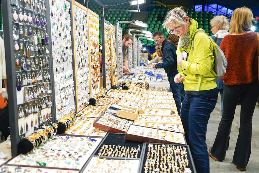 Powiększ obraz: Jesienne Targów Minerałów, Biżuterii i Wyrobów Jubilerskich w hali Orbita.