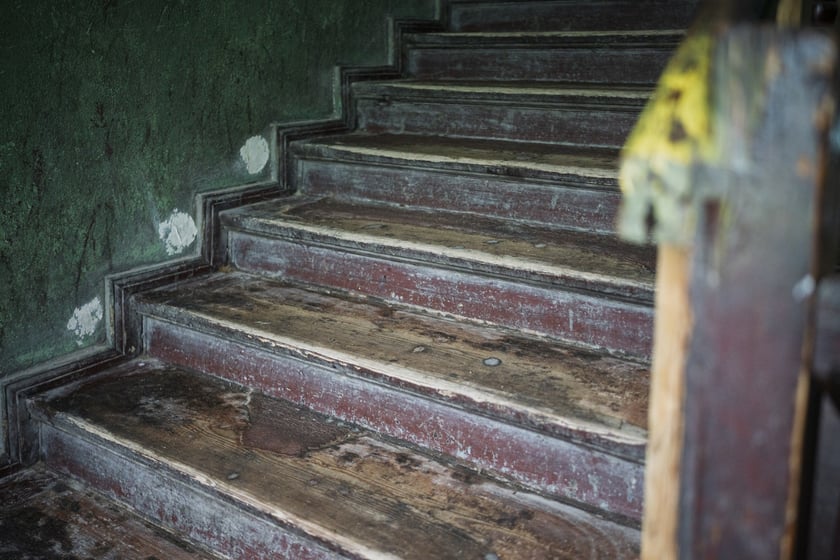 Prądzyńskiego 20a w trackie remontu elewacji, 24 października 2025