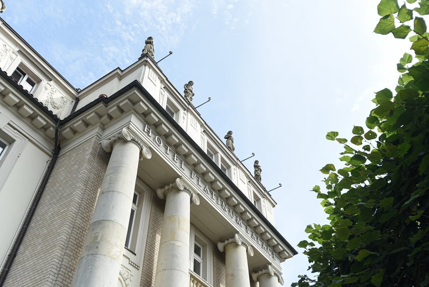 Hotel Platinum Place w zabytkowej willi Powstańców Śląskich 204