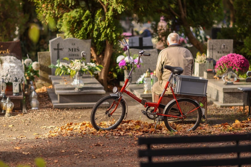 Popołudnie Wszystkich Świętych 2025 na cmentarzu Grabiszyńskim