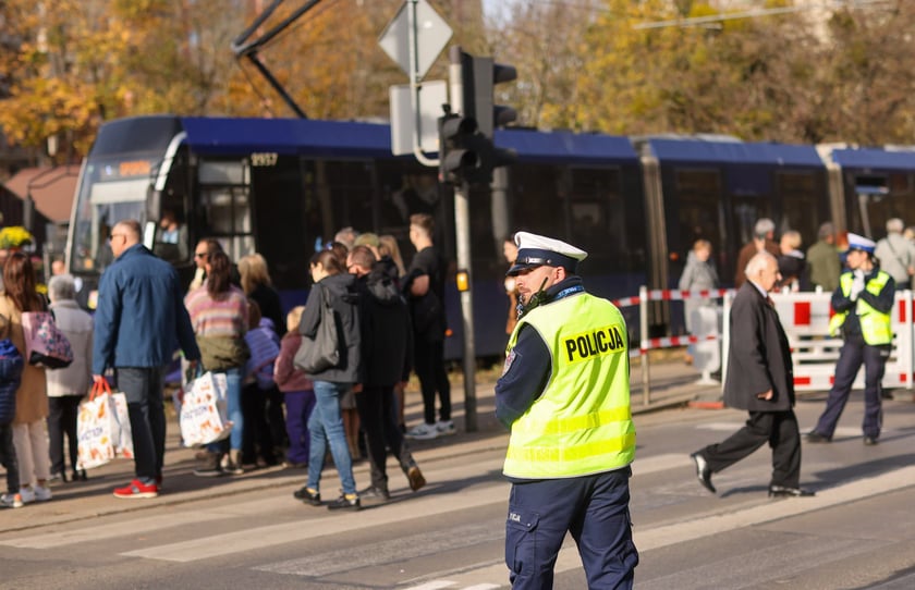 Popołudnie Wszystkich Świętych 2025 na cmentarzu Grabiszyńskim