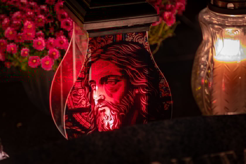 Cmentarz Grabiszyński nocą - Wszystkich Świętych 2025