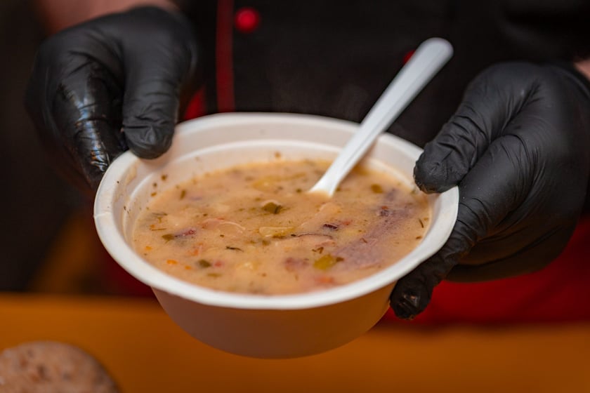 Streetbus znów w trasie. Mobilna pomoc dla osób w kryzysie bezdomności - 3.11.2025