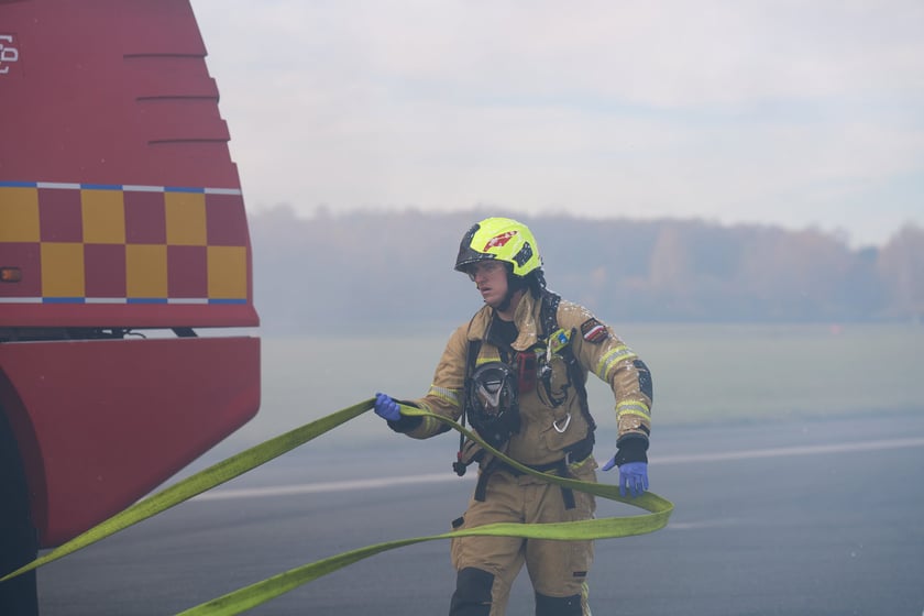 Ćwiczenia służb na lotnisku we Wrocławiu, 5 listopada 2025