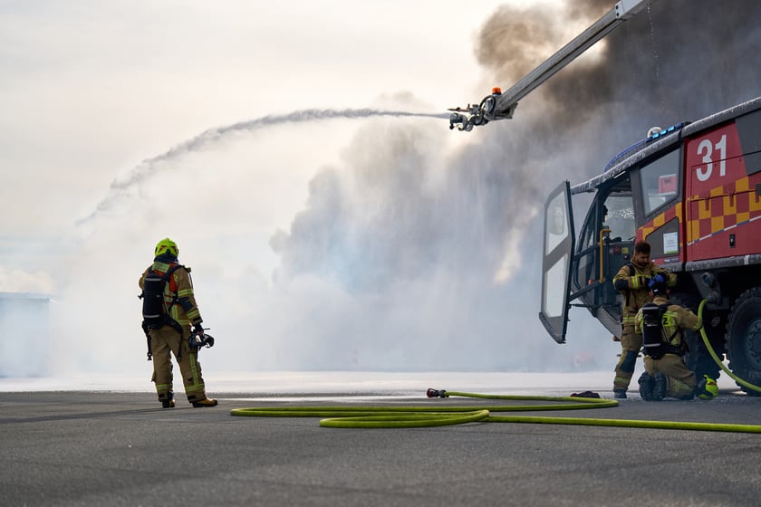 Ćwiczenia służb na lotnisku we Wrocławiu, 5 listopada 2025