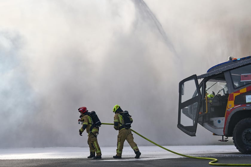 Ćwiczenia służb na lotnisku we Wrocławiu, 5 listopada 2025