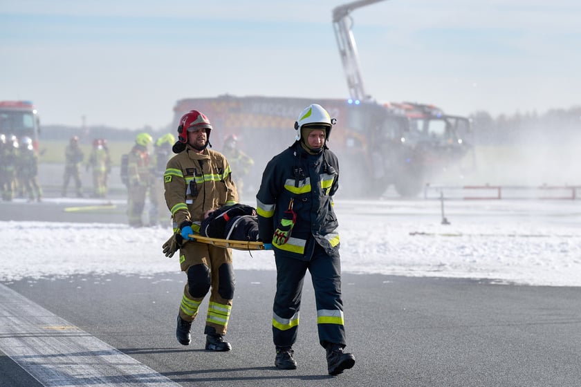 Ćwiczenia służb na lotnisku we Wrocławiu, 5 listopada 2025