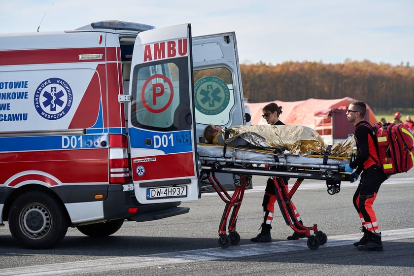 Ćwiczenia służb na lotnisku we Wrocławiu, 5 listopada 2025