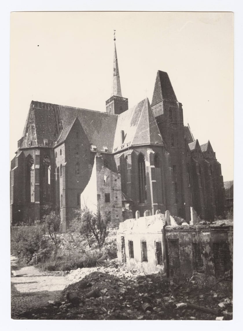 Kości&oacute;ł św. Krzyża, 1948